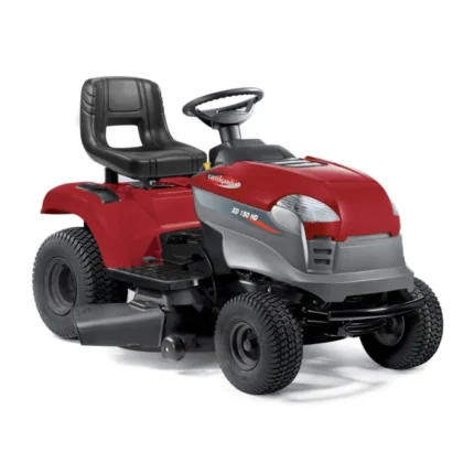 XD 150 HD Rasentraktor beim Mähen von hohem Gras