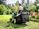 Aufsitzrasenmäher John Deere X147R – 92 cm hydrostatisch Heckauswurf – Bild 3