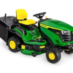 John Deere X167R Aufsitzrasenmäher Vorderansicht mit 107 cm Mähdeck