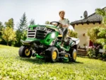 Aufsitzrasenmäher John Deere X167R – 107 cm Heckauswurf mit hydrostatischem Antrieb – Bild 2