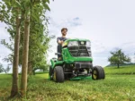 Aufsitzrasenmäher John Deere X370 Hydrostat 107 cm – Servolenkung & Hydraulikhub – Bild 6