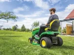 Aufsitzrasenmäher John Deere X370 Hydrostat 107 cm – Servolenkung & Hydraulikhub – Bild 2