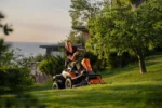 Husqvarna R 200iX AWD Akku-Rider mit Allradantrieb – Aufsitzmäher 94 bis 103 cm – Bild 2
