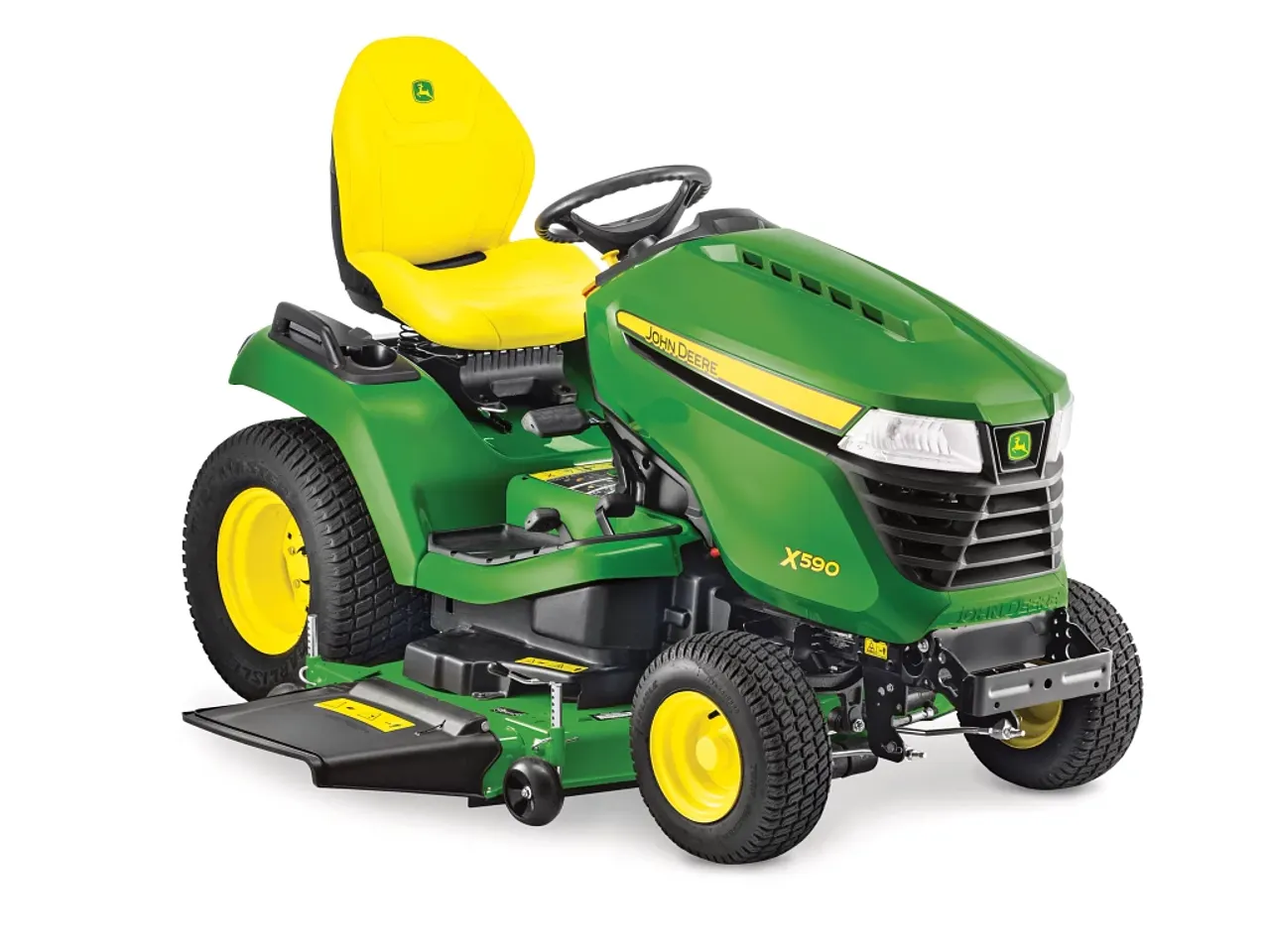 John Deere X590 Aufsitzrasenmäher auf großem Gelände im Einsatz John Deere X590 Aufsitzrasenmäher auf großem Gelände im Einsatz