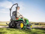 Diesel Gartentraktor John Deere X948 mit Allradantrieb – 122 cm Mähbreite – Bild 4