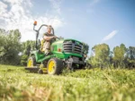 Diesel-Gartentraktor X949 mit Allradantrieb und 122 cm Mähdeck – Bild 6