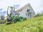 John Deere Z545R – Schneller Zero-Turn-Aufsitzmäher mit 122 cm Accel Deep™ Mähwerk und EFI Motor – Bild 4